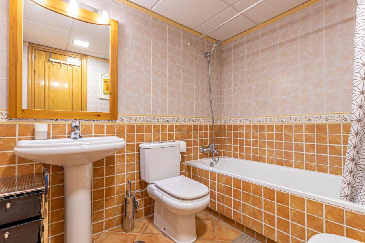 797 Rentals- Piso Con Amplia Terraza A Solo 1 Min De La Playa Apartamento *
