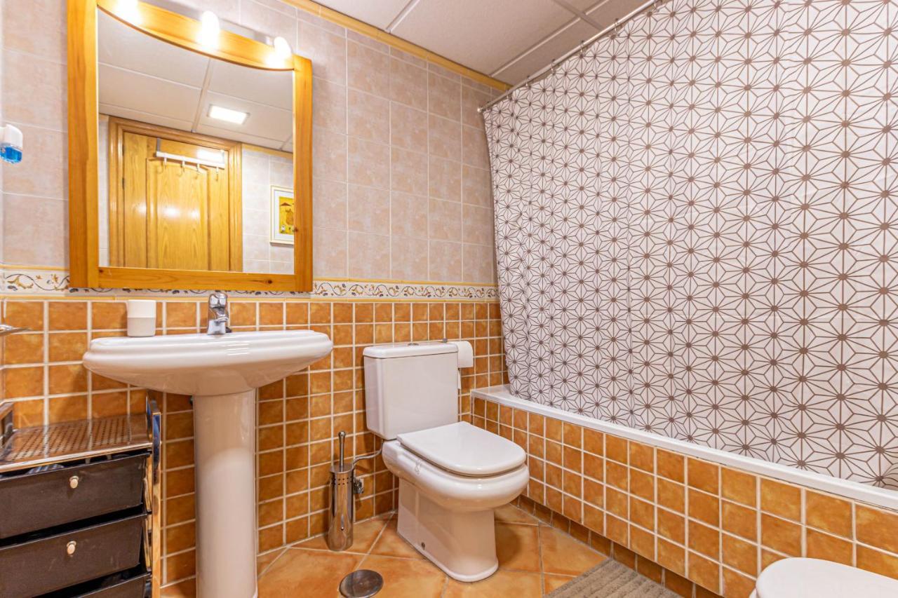 Apartamento 797 Rentals- Piso Con Amplia Terraza A Solo 1 Min De La Playa *